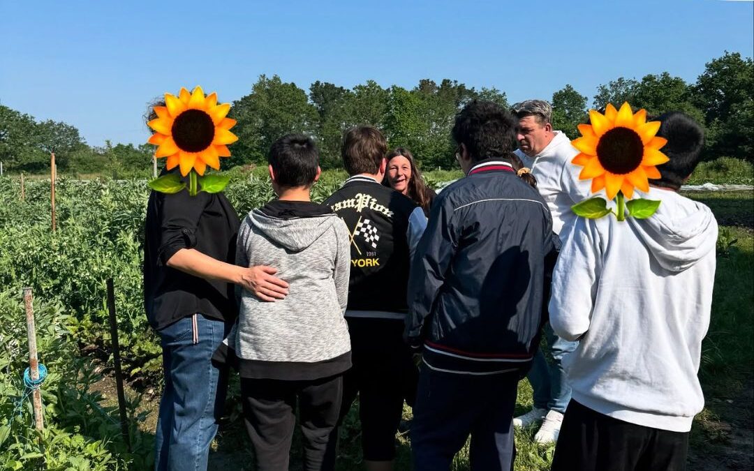 Visite du potager par les jeunes de l’IME